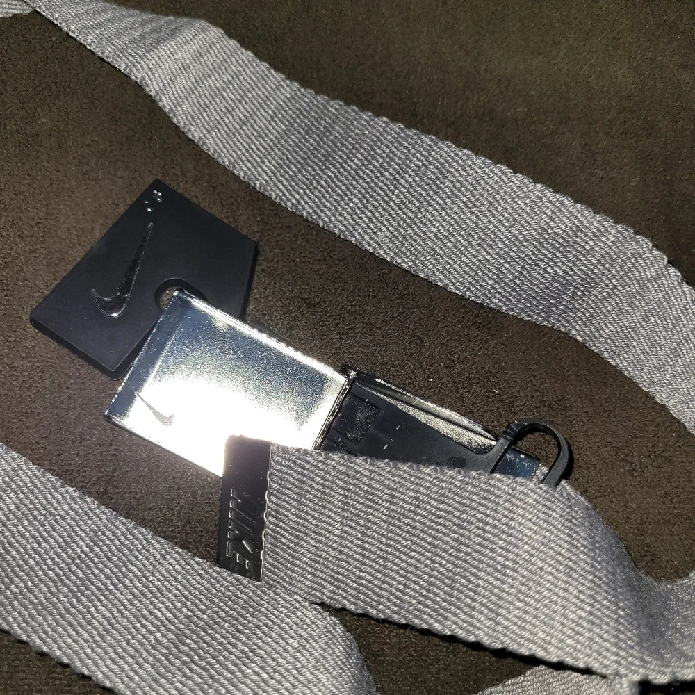 New Nike Tech Essentials Golf Web Belt~Adjustable~One Size